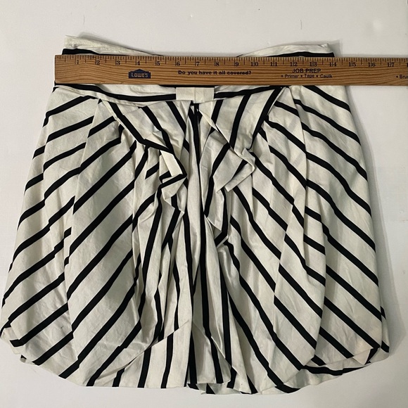 Anthropologie Freeway Black Cream Striped Bow Balloon Hem Mini Skirt - Picture 6 of 13
